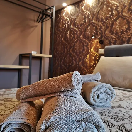 L&p Bed & Breakfast