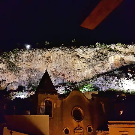 L&p Cefalù